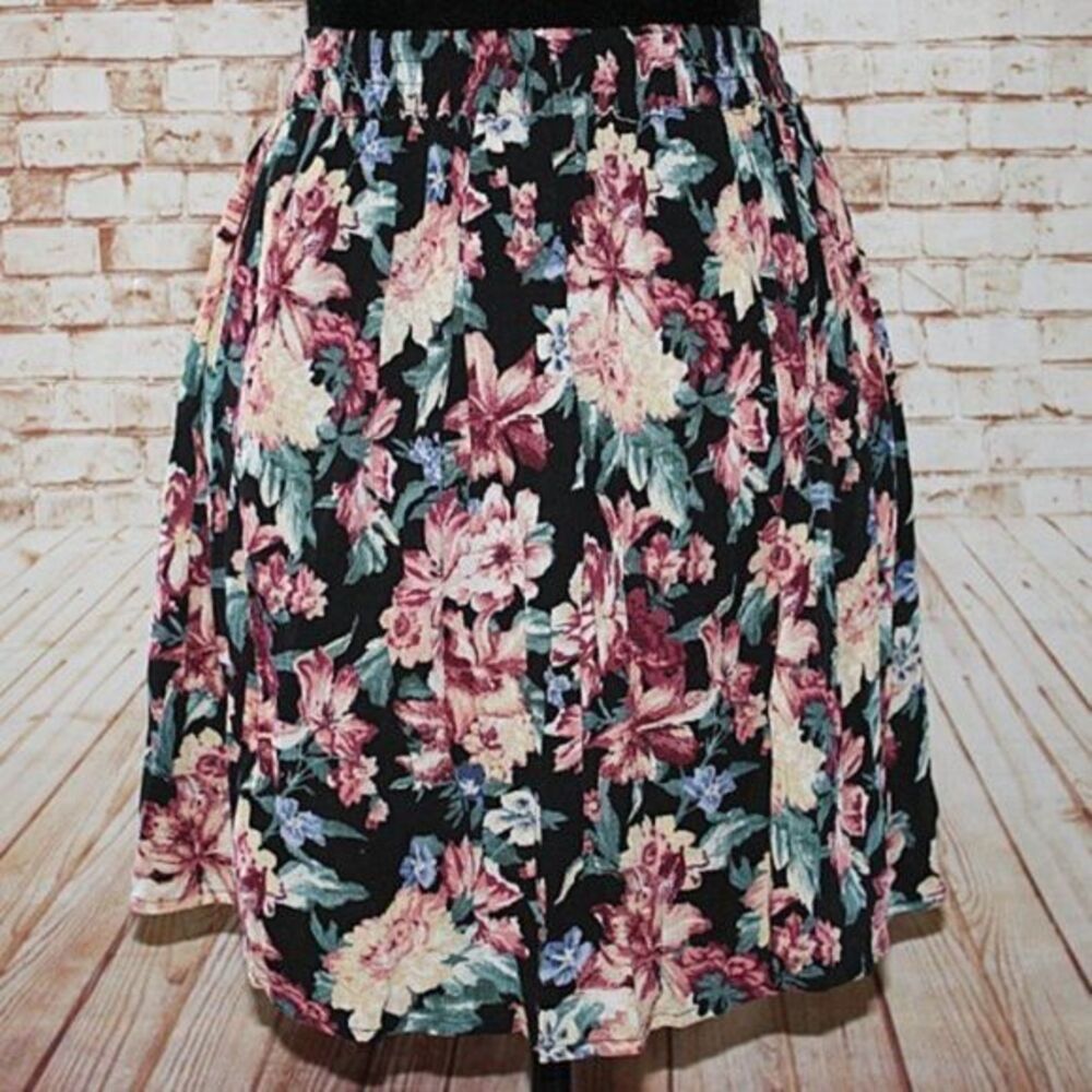 Forever 21 Floral Skirt Size Large